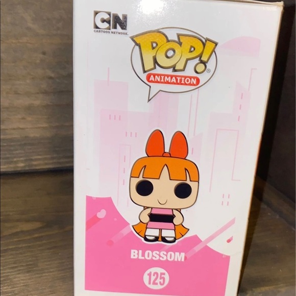 Funko pop blossom#125 Vinyl figurine - Picture 6 of 9
